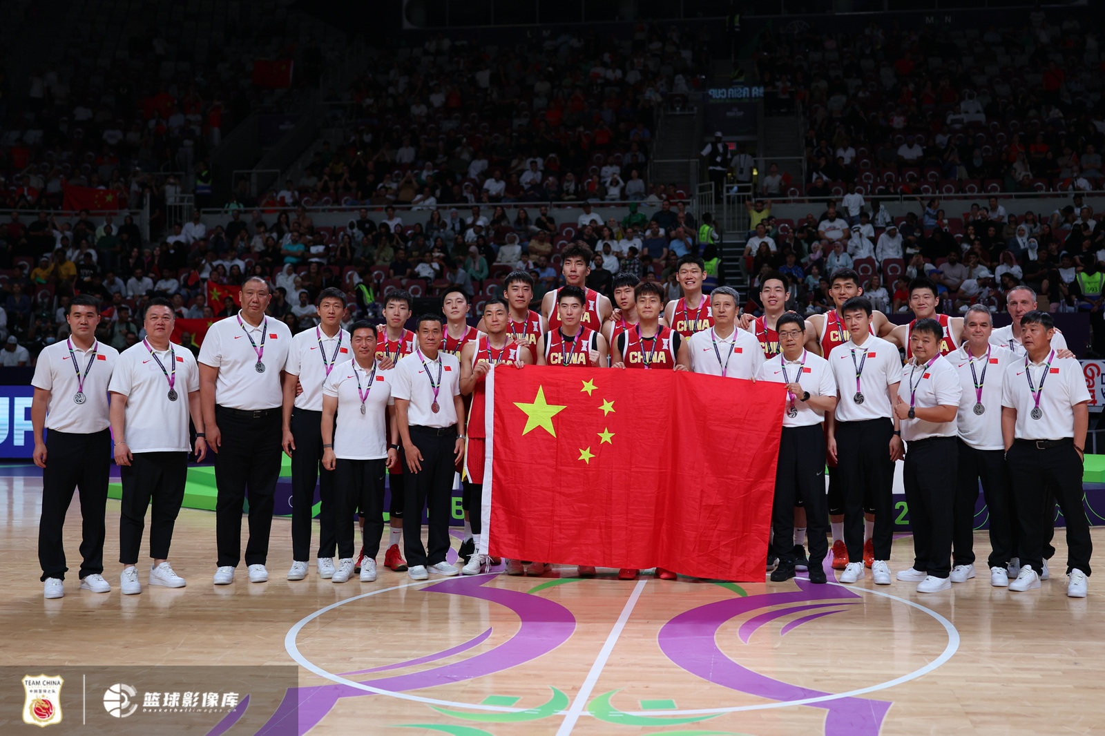 媒体人：中国男篮就像湘北打海南 拼尽全力 输球也是一种缺憾美