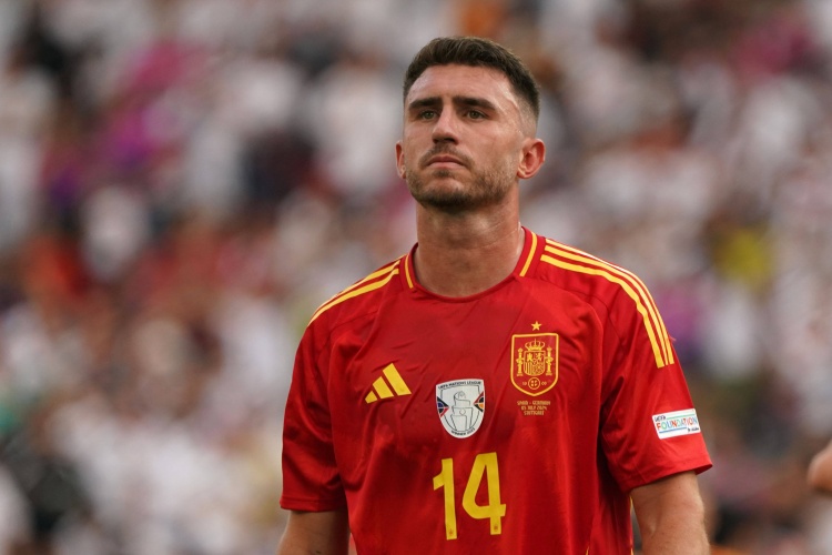 记者:FIFA表示拉波尔特转会是俱乐部问题,未完成手续就无法注册